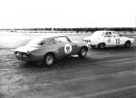 W Renault 12 Gordini z nr 10. Błażej Krupa za nim w Alfie Romeo GTAM  nr 11. Lelio Lattari