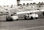 Fiat 126p nr 90 załogi: Jacek Sikora / Jacek Sciciński i Fiat 126p nr 88 załogi: Tadeusz Kubielski / Waldemar Kowalski, fot. Marek Kaczmarek