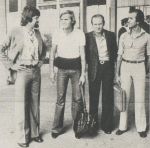 Spotkanie przed startem Andrzeja Jaroszewicza i zawodników z Włoch startujących w MRS na Fiatach 124 Abarth Spider: od lewej Andrzej Jaroszewicz, Fulvio BACCHELLI, jego pilot Bruno SCABINI - zmarł w styczniu 2021, i późniejszy zwycięzca rajdu - Maurizio VERINI.