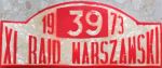 Tablica z XI Rajdu Warszawskiego z nr 39 załogi: Jerzy Bachtin / Piotr Mystkowski, która zajęła IX miejsce w klasyfikacji generalnej rajdu
